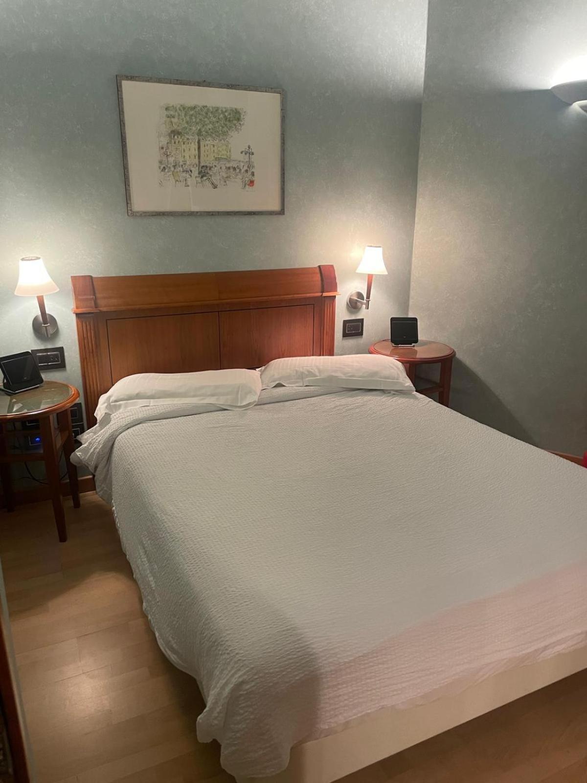 Queen Room,1541958532:JPEG